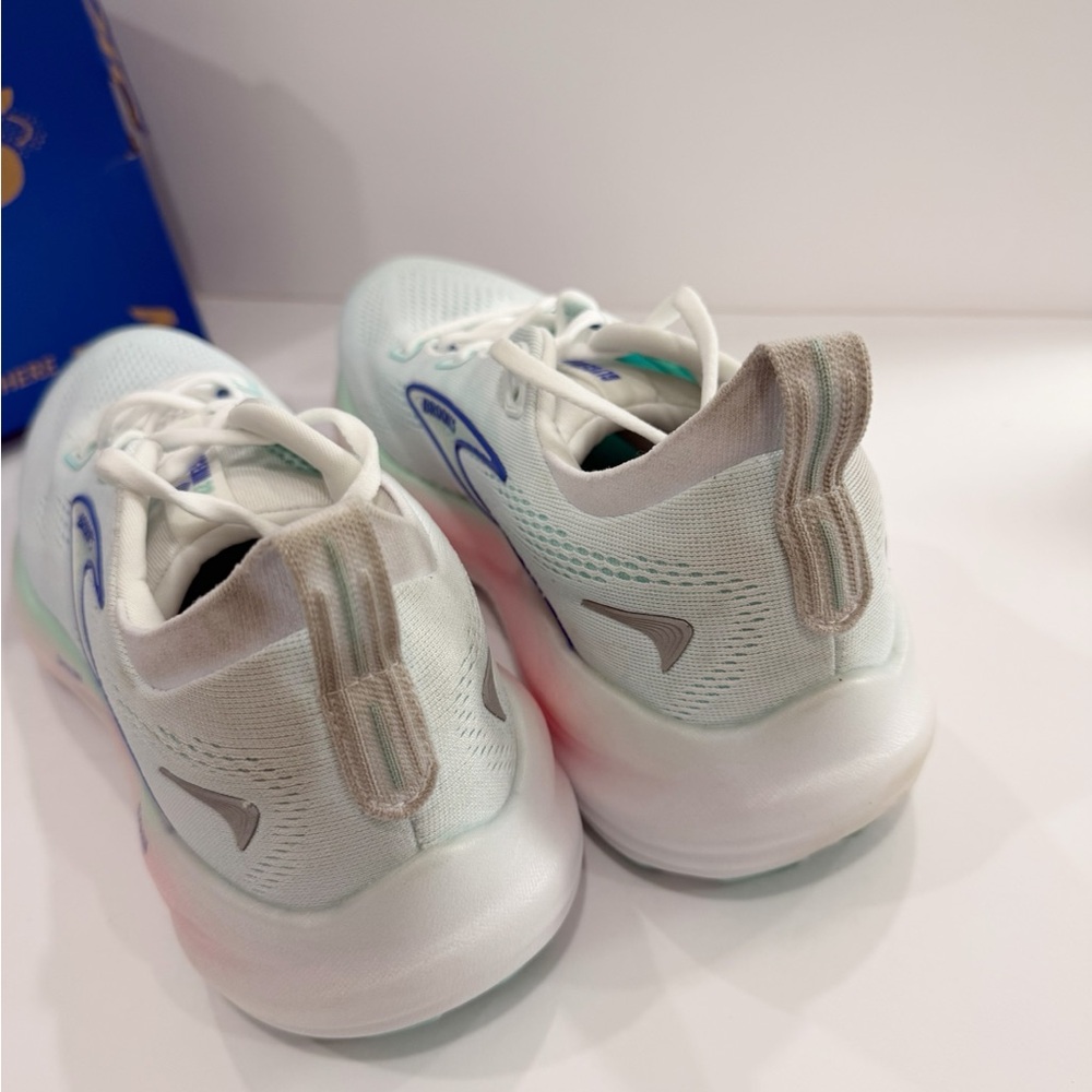 Brooks Glycerin 22 Women’s Shoes - Picture 8 of 11